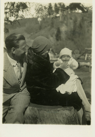 Gottfried Kumpf 1931 mit Eltern